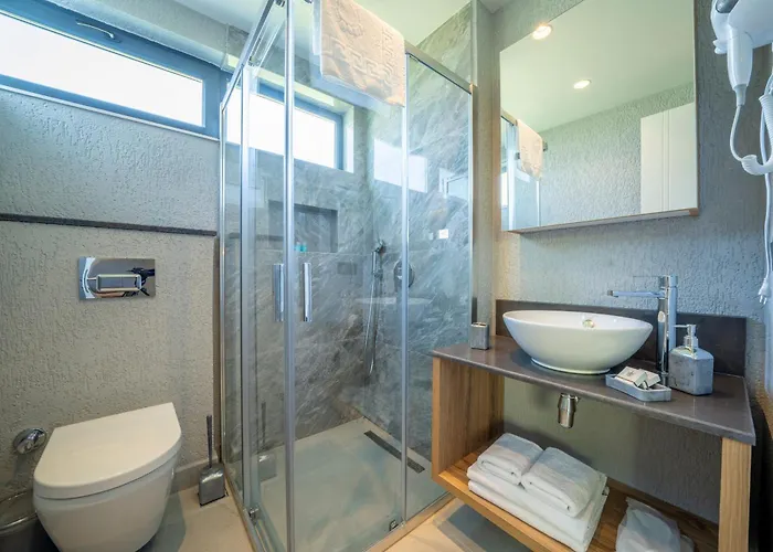 Guendogan 2 Aparthotel *