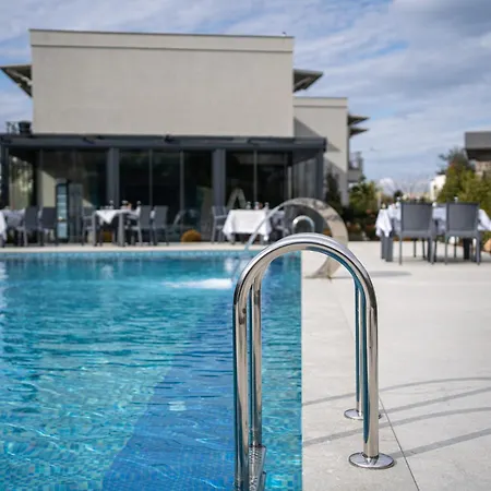 아파트호텔 Guendogan 2