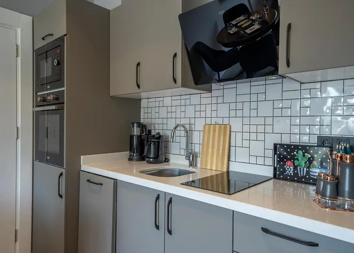 Guendogan 2 * Αλικαρνασσός